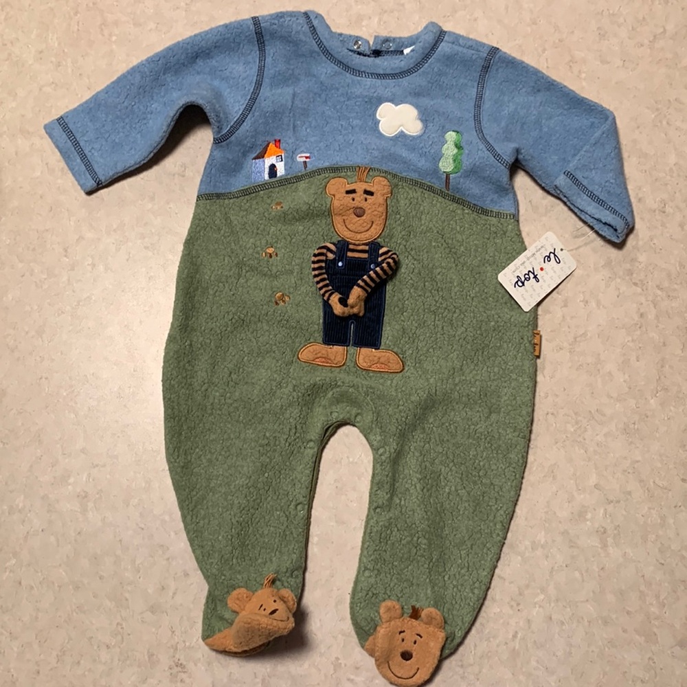 Letop NWT teddy bear footed outfit. Size 9M
